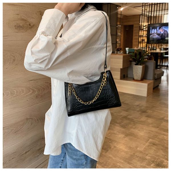 women bag 2020 chain femal shoulder messenger bag advanced sense handbag fashion crocodile pattern small square hz50022
women bag 2020 chain femal shoulder messenger bag advanced sense handbag fashion crocodile pattern small square hz50022