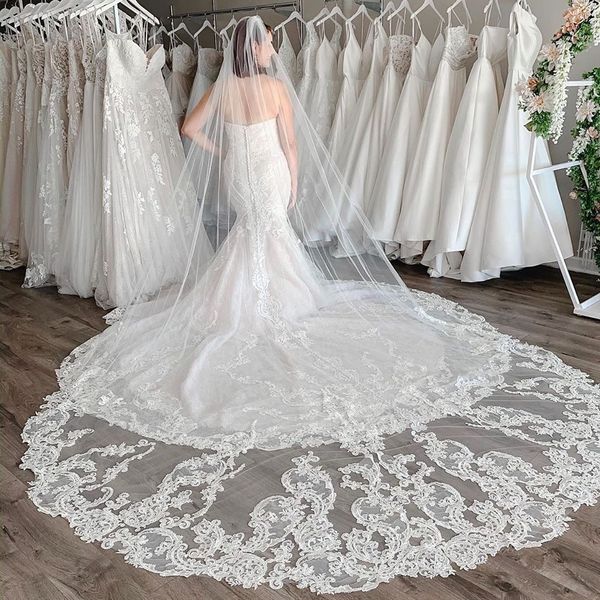 graceful 3m wedding veils long cathedral length one layer appliqued edge tulle bridal veil with comb for women hair accessories258i, Black
graceful 3m wedding veils long cathedral length one layer appliqued edge tulle bridal veil with comb for women hair accessories258i, Black