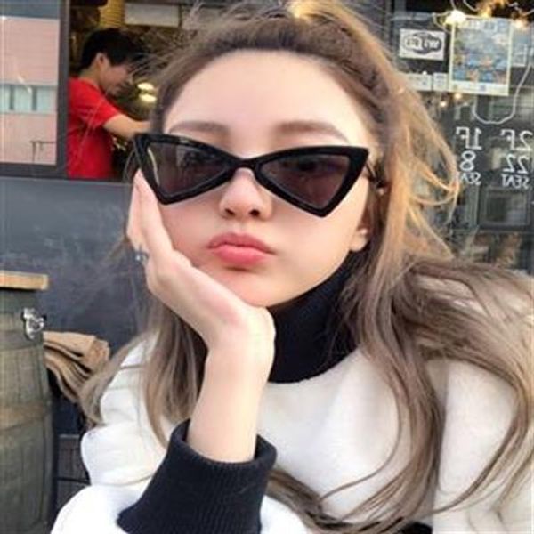 new four seasons triangle cat eye sunglasses fashionable european and american hipster men and women personality sunglasses, Silver
new four seasons triangle cat eye sunglasses fashionable european and american hipster men and women personality sunglasses, Silver