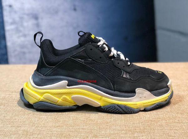 paris 17fw fashion luxury designer women shoes dad shoes triple s 17fw sneakers for men women spring street couples chaussures daddy shoes
paris 17fw fashion luxury designer women shoes dad shoes triple s 17fw sneakers for men women spring street couples chaussures daddy shoes