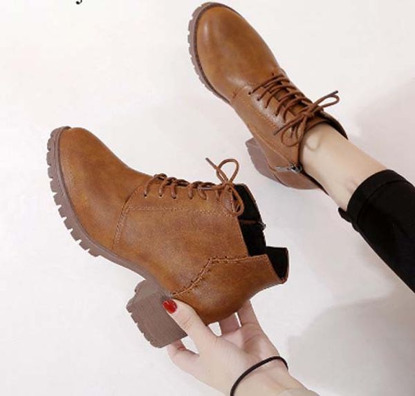woman brand boots real leather shoes ankle boots martin boots fashion boot lace-up shoes by bag06 with box bh7, Black
woman brand boots real leather shoes ankle boots martin boots fashion boot lace-up shoes by bag06 with box bh7, Black
