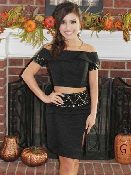 black two pieces short cocktail prom dress off the shoulder with sleeves gold bead evening bridesmaid homecoming party dress
black two pieces short cocktail prom dress off the shoulder with sleeves gold bead evening bridesmaid homecoming party dress