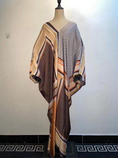 loose european printed v-neck silk kaftan dress for lady popular african women boubou dress african dresses for women, Red
loose european printed v-neck silk kaftan dress for lady popular african women boubou dress african dresses for women, Red