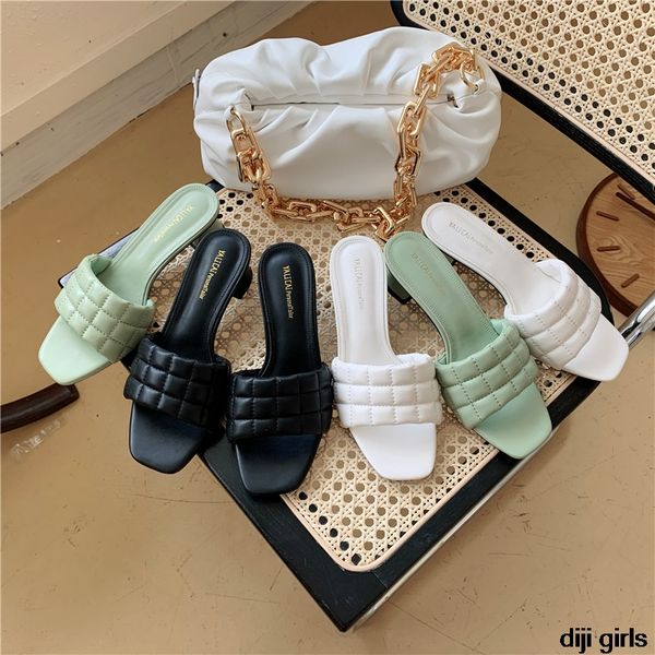 fashion low heels slippers women elegant embroidery slides slip on mules shoes women 2020 summer sandals slipper femmes sandales, Black
fashion low heels slippers women elegant embroidery slides slip on mules shoes women 2020 summer sandals slipper femmes sandales, Black