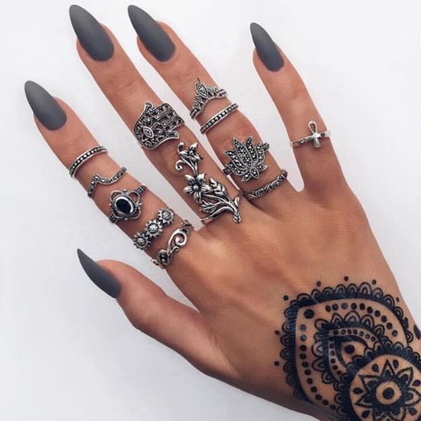 5Set Europe and America Retro Bohemian style Ancient silver flower hand element ring combination suit female fashion popular Jewelry
5Set Europe and America Retro Bohemian style Ancient silver flower hand element ring combination suit female fashion popular Jewelry