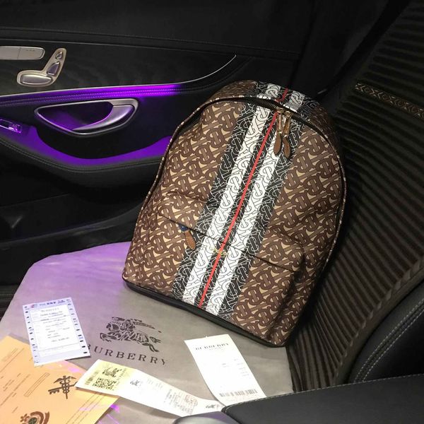 Vertical clau e colli ion printing tripe houlder bag 13 burberry fa hion trend canva backpack houlder backpack for men and women
Vertical clau e colli ion printing tripe houlder bag 13 burberry fa hion trend canva backpack houlder backpack for men and women
