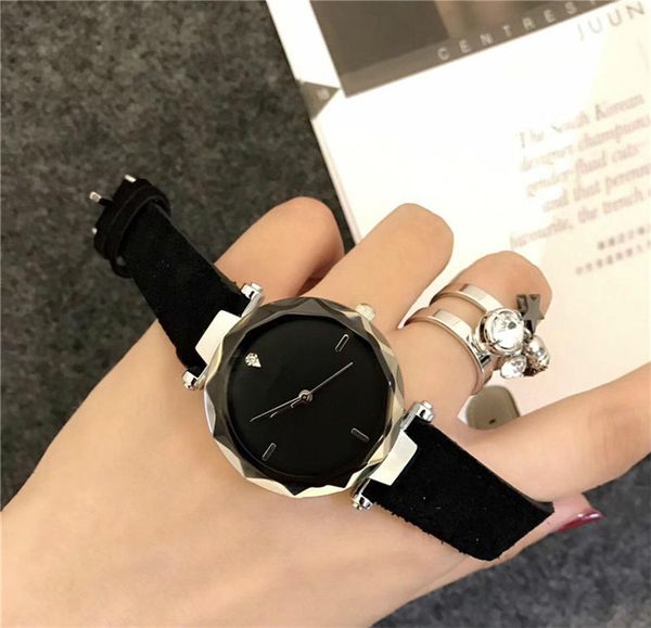 2020 brand new women newbrand fashion saat feminino quartz ladies watch watch leather wristwatch women watches exquisite relogio di amxp, Slivery;brown
2020 brand new women newbrand fashion saat feminino quartz ladies watch watch leather wristwatch women watches exquisite relogio di amxp, Slivery;brown