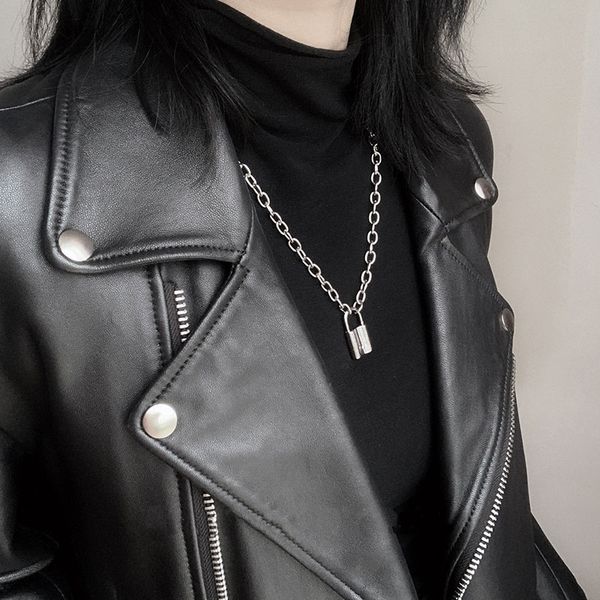 1pcs rock lock choker long chain necklace two holder punk link chain padlock pendant necklace hiphop women men gothic jewelry, Golden;silver
1pcs rock lock choker long chain necklace two holder punk link chain padlock pendant necklace hiphop women men gothic jewelry, Golden;silver