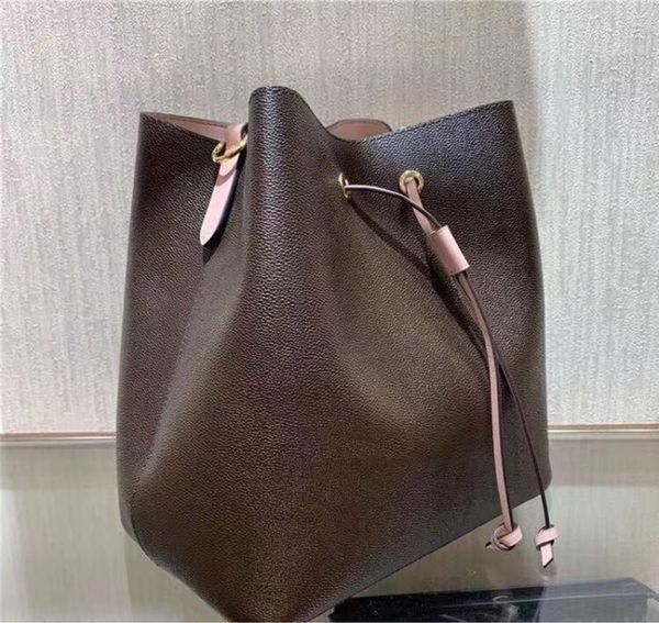 louis vuitton дизайнер люксового strapping сумочек плеча сумки посыльного женщин тотализатор genuine кожаная сумка мода крест тело леди руки
louis vuitton дизайнер люксового strapping сумочек плеча сумки посыльного женщин тотализатор genuine кожаная сумка мода крест тело леди руки
