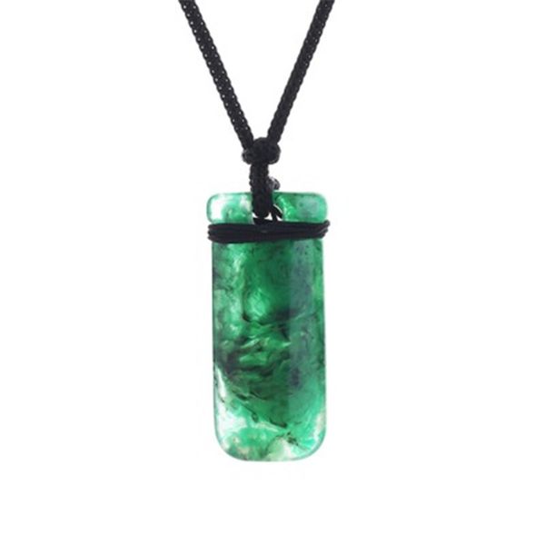 DC Justice League Key Chain Aquaman Necklace Green Stone phone Pendants with Rope Fashion Jewelry For Cosplay
DC Justice League Key Chain Aquaman Necklace Green Stone phone Pendants with Rope Fashion Jewelry For Cosplay