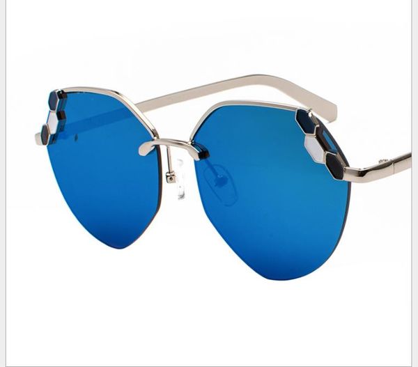 new sunglasses korean round face ladies sunglasses men, White;black
new sunglasses korean round face ladies sunglasses men, White;black