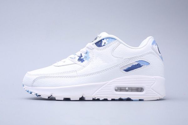 selling cushioned running shoes, men, women, height-ups, sneakers, breathable summer couple size 36-45
selling cushioned running shoes, men, women, height-ups, sneakers, breathable summer couple size 36-45