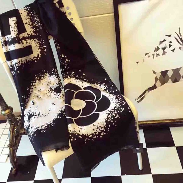 2020 wholesale classic cashmere scarf brand cashmere rope woven scarf luxury men's and women's cashmere scarf 180*36cm, Blue;gray
2020 wholesale classic cashmere scarf brand cashmere rope woven scarf luxury men's and women's cashmere scarf 180*36cm, Blue;gray