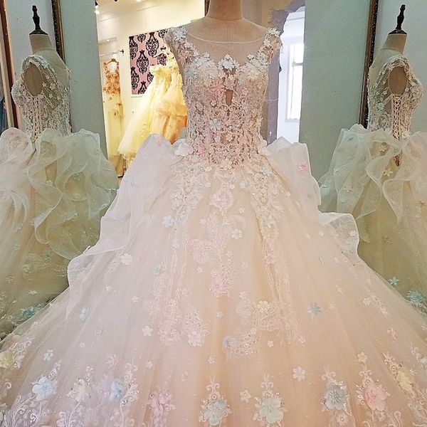 ruffle style wedding dress o-neck sleeveless beading 3d flowers ball gown lace wedding gowns multi-layer bride dress, White
ruffle style wedding dress o-neck sleeveless beading 3d flowers ball gown lace wedding gowns multi-layer bride dress, White
