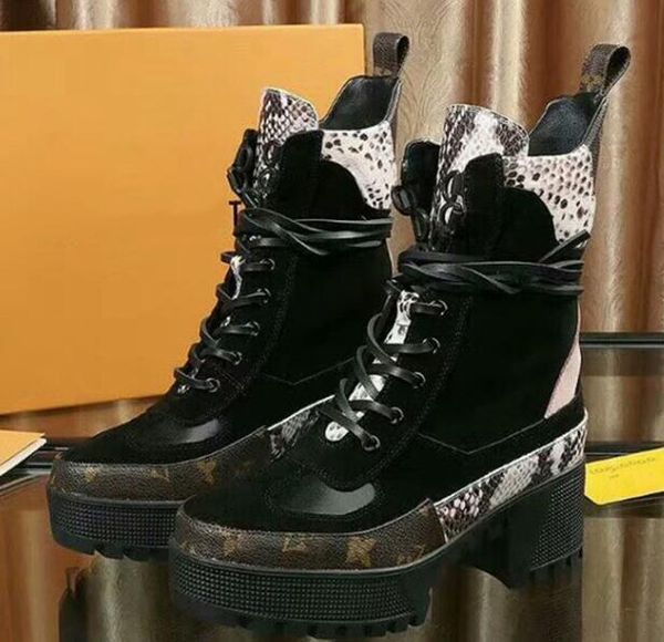 laureate platform desert boot 1a4h0n 1a3uwp iconic suede calf leather technical nylon monogram canvas trim martin boots 0l0v0037, Black
laureate platform desert boot 1a4h0n 1a3uwp iconic suede calf leather technical nylon monogram canvas trim martin boots 0l0v0037, Black