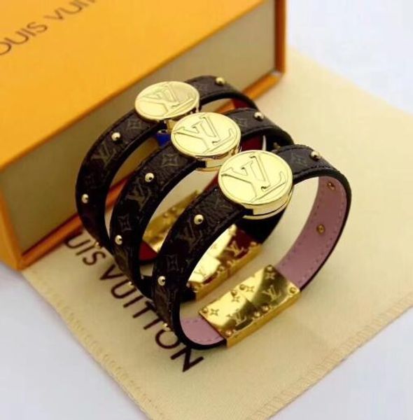 luxury designer jewelry women bracelets double loop lock bracelet lv louis vuitton men charm bracelet leather designer bangles, Black
luxury designer jewelry women bracelets double loop lock bracelet lv louis vuitton men charm bracelet leather designer bangles, Black