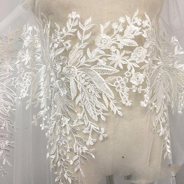fabric glace 1y/lot white european wedding dress embroidered sequins lace clothing skirt court mesh tx918, Black;white
fabric glace 1y/lot white european wedding dress embroidered sequins lace clothing skirt court mesh tx918, Black;white