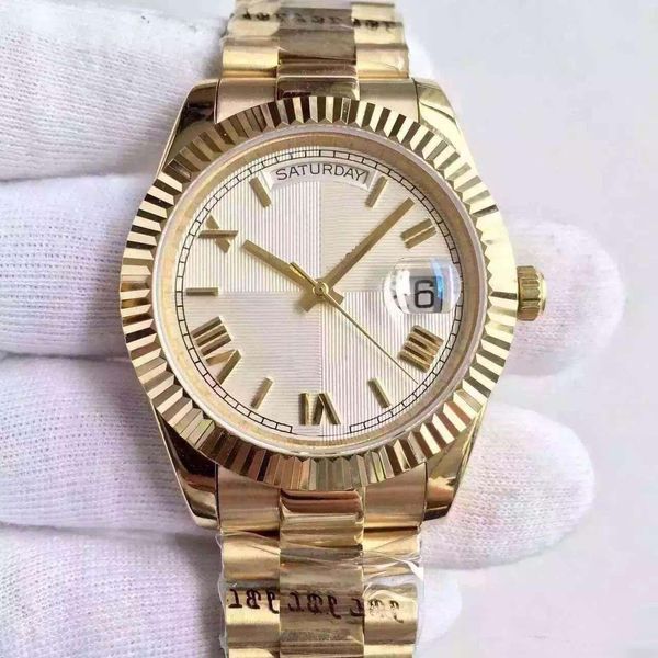 2018 Hot Seller 18 ct gold DAYDATE 40 self-winding mechanical movement Silver dial Fluted bezel Concealed folding Crown clasp Mens watch
2018 Hot Seller 18 ct gold DAYDATE 40 self-winding mechanical movement Silver dial Fluted bezel Concealed folding Crown clasp Mens watch