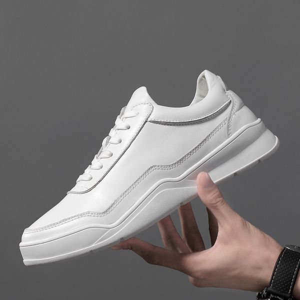 men casual shoes breathable men sneakers 2019 genuine leather shoes lace-up solid comfortable mans footwear, Black
men casual shoes breathable men sneakers 2019 genuine leather shoes lace-up solid comfortable mans footwear, Black