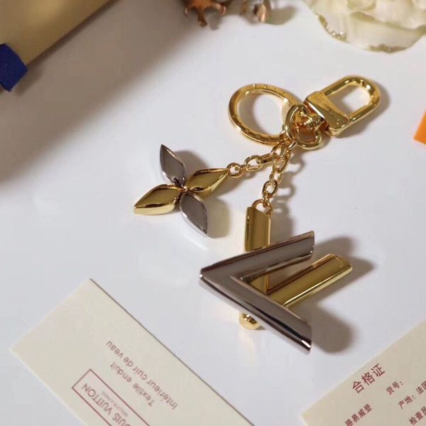 popuplar luxury keychains key chain key ring holder brand porte clef gift men women souvenirs car bag keybuckle with box, Silver
popuplar luxury keychains key chain key ring holder brand porte clef gift men women souvenirs car bag keybuckle with box, Silver