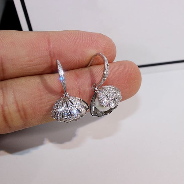 dominated 2019 metal shell design exquisite shining crystal personality fashion temperament contracted pearl drop earrings new, Silver
dominated 2019 metal shell design exquisite shining crystal personality fashion temperament contracted pearl drop earrings new, Silver
