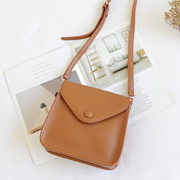 retro women flap messenger bags pu leather small square bag casual solid buckle shoulder bags simple design crossbody bag
retro women flap messenger bags pu leather small square bag casual solid buckle shoulder bags simple design crossbody bag