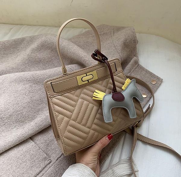designer handbag gift bag luxury handbag purse cross body bags women messenger bags summer bag with bag parts
designer handbag gift bag luxury handbag purse cross body bags women messenger bags summer bag with bag parts
