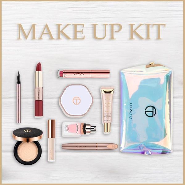 новый набор для макияжа модные и красочные косметики travel kit для женщин рождественский подарок с косметичке 10шт
новый набор для макияжа модные и красочные косметики travel kit для женщин рождественский подарок с косметичке 10шт