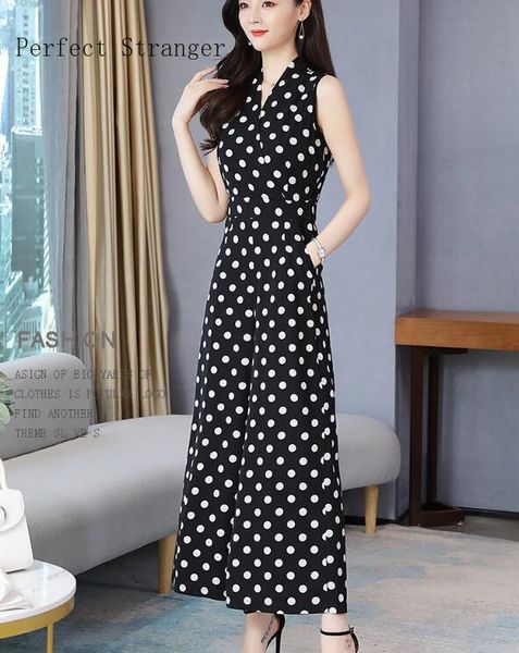 2020 summer new arrival leisure v collar dots printed sleeveless women chiffon jumpsuit, Black;white
2020 summer new arrival leisure v collar dots printed sleeveless women chiffon jumpsuit, Black;white