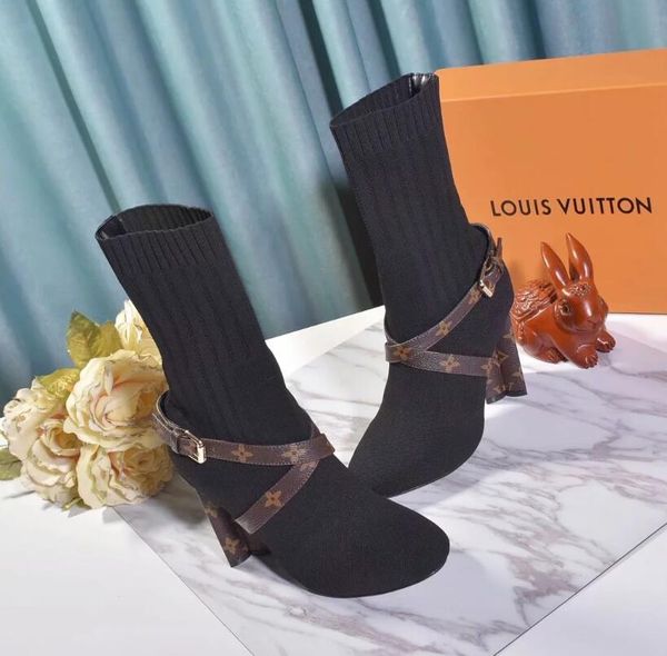 2019fashion роскошных ботинок женщин красного днища женщин ботинок для девочек обуви люкса с шипованными шипами партии boots winter free dhl, Black
2019fashion роскошных ботинок женщин красного днища женщин ботинок для девочек обуви люкса с шипованными шипами партии boots winter free dhl, Black