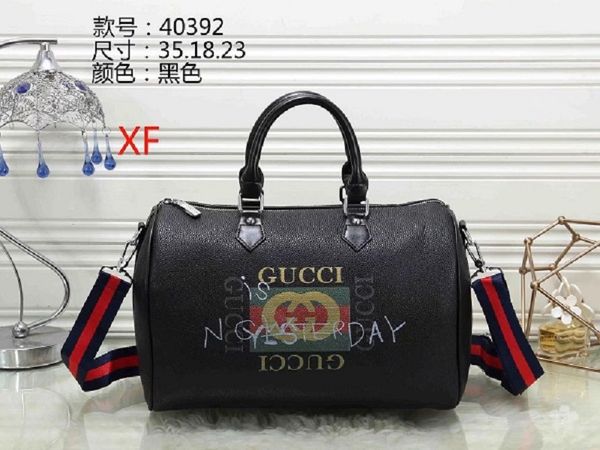 2020 international luxury famous designer custom fashion shoulder bag high-end classic retro handbag bag
2020 international luxury famous designer custom fashion shoulder bag high-end classic retro handbag bag