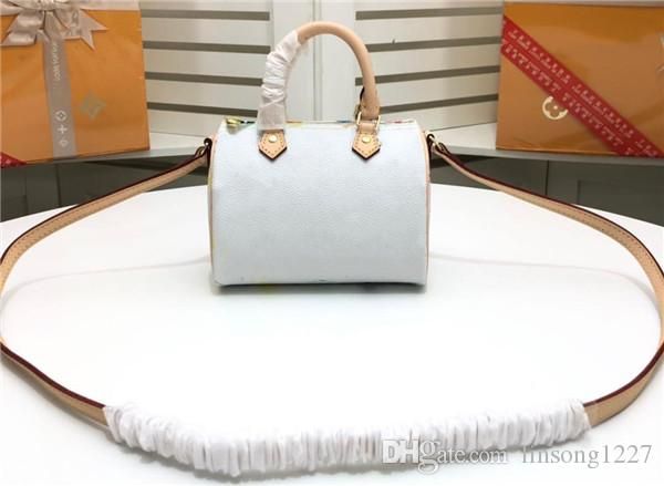 252.classic pillow bag, women's fashion one-shoulder bag, perfect mini version handbag, exquisite cracks, light incomparable
252.classic pillow bag, women's fashion one-shoulder bag, perfect mini version handbag, exquisite cracks, light incomparable
