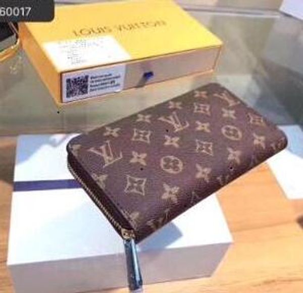 Новый LOUIS VUITTON LV кожаный кошелек на молнии кошелек для женщин 3A + сумки мужчины длинный клатч ранец сумки Tote Sac Withs Box
Новый LOUIS VUITTON LV кожаный кошелек на молнии кошелек для женщин 3A + сумки мужчины длинный клатч ранец сумки Tote Sac Withs Box