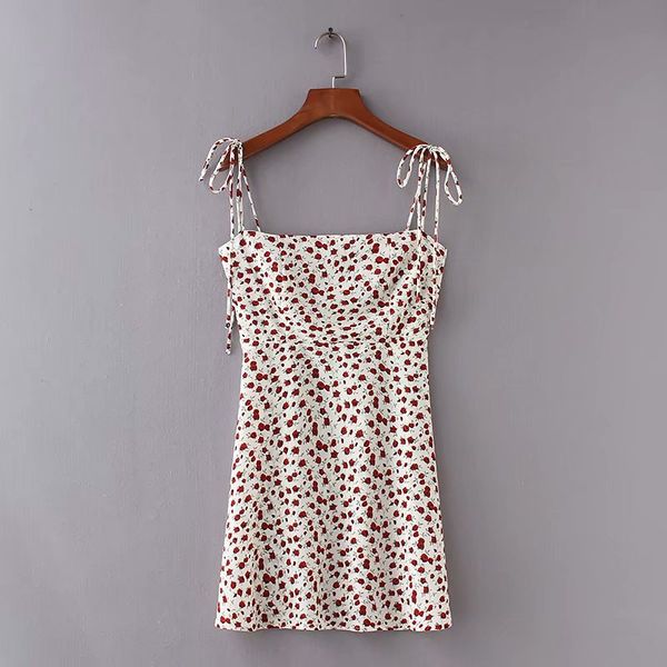 street shooting 2019 summer european and american style fashion thin shoulder strap printed strap dress, Black;pink
street shooting 2019 summer european and american style fashion thin shoulder strap printed strap dress, Black;pink