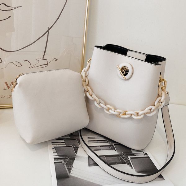 акрилового цепного женской сумки pu leather composite ковш сумка для женщин 2020 luxury lady плеча сумки женских тотализаторов
акрилового цепного женской сумки pu leather composite ковш сумка для женщин 2020 luxury lady плеча сумки женских тотализаторов