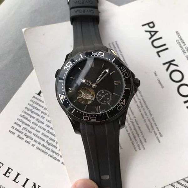 luxury men's watch automatic mechanical movement rubber strap 41mm super waterproof men's watch mineral wear mirror, Slivery;brown
luxury men's watch automatic mechanical movement rubber strap 41mm super waterproof men's watch mineral wear mirror, Slivery;brown