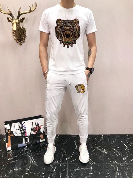 men's tracksuits sets 2020 luxury jogging suits short sleeve medusa t shirt and long pants spring summer casual fashion brand sportswea, Gray
men's tracksuits sets 2020 luxury jogging suits short sleeve medusa t shirt and long pants spring summer casual fashion brand sportswea, Gray