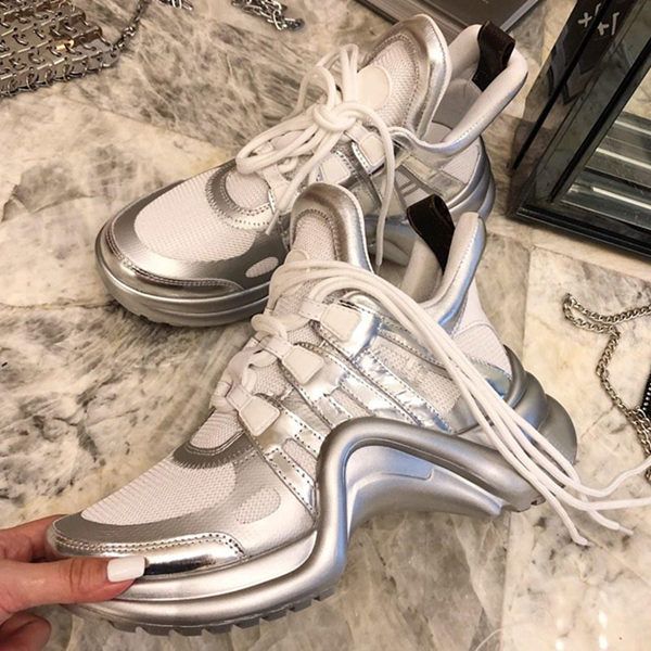 2019 ARCHLIGHT SNEAKER Мужская дизайнерская обувь Печатный холст с монограммой в форме волны Подошва Кроссовки Женские роскошные модные кроссовки с коробкой
2019 ARCHLIGHT SNEAKER Мужская дизайнерская обувь Печатный холст с монограммой в форме волны Подошва Кроссовки Женские роскошные модные кроссовки с коробкой