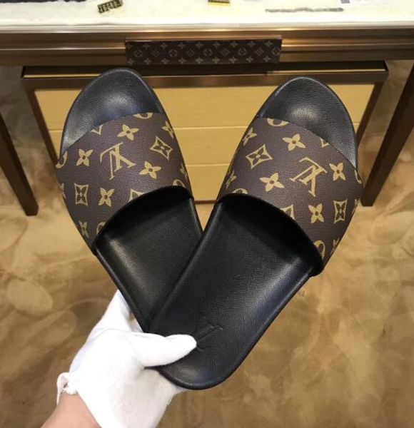 brand men women beach slide sandals medusa scuffs slippers mens white beach fashion slip-on designers sandals us -12 with box, Black
brand men women beach slide sandals medusa scuffs slippers mens white beach fashion slip-on designers sandals us -12 with box, Black