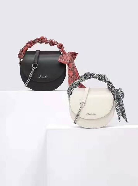 2020 new designer handbag small ck fashion able wild chain shoulder messenger bag saddle bag stitching bow silk scarf
2020 new designer handbag small ck fashion able wild chain shoulder messenger bag saddle bag stitching bow silk scarf
