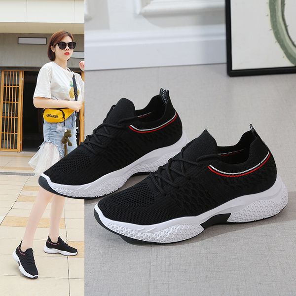 running shoes women summer mesh sneakers lace up casual jogging shoes athletic breathable sports footwear 35-40
running shoes women summer mesh sneakers lace up casual jogging shoes athletic breathable sports footwear 35-40
