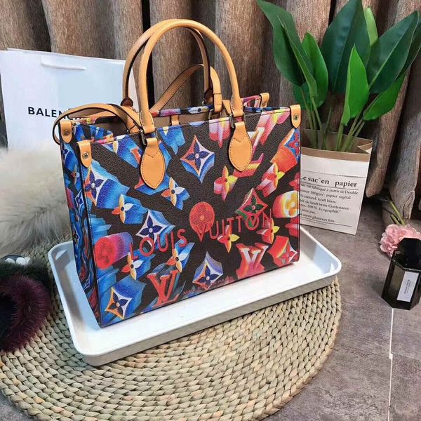 2020 new sale women designer handbags lu luxury crossbody messenger shoulder bags chain bag good quality pu leather purses ladies handbag
2020 new sale women designer handbags lu luxury crossbody messenger shoulder bags chain bag good quality pu leather purses ladies handbag