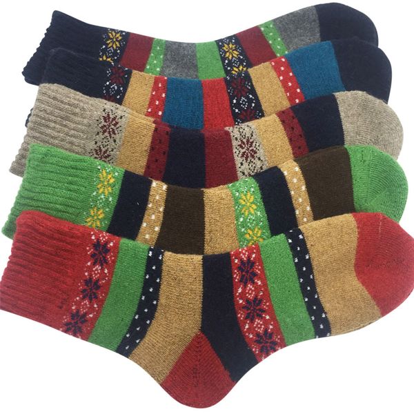 

2019 fashion new 5 pairs women winter warm vintage floor socks pattern lady socks tube calcetines socken chaussettes, Black;white