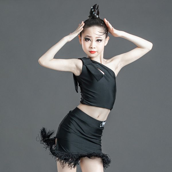 stage wear latin dance girls dress suit black skirt tassel sleeveless perfprmace compete 1954, Black;red
stage wear latin dance girls dress suit black skirt tassel sleeveless perfprmace compete 1954, Black;red
