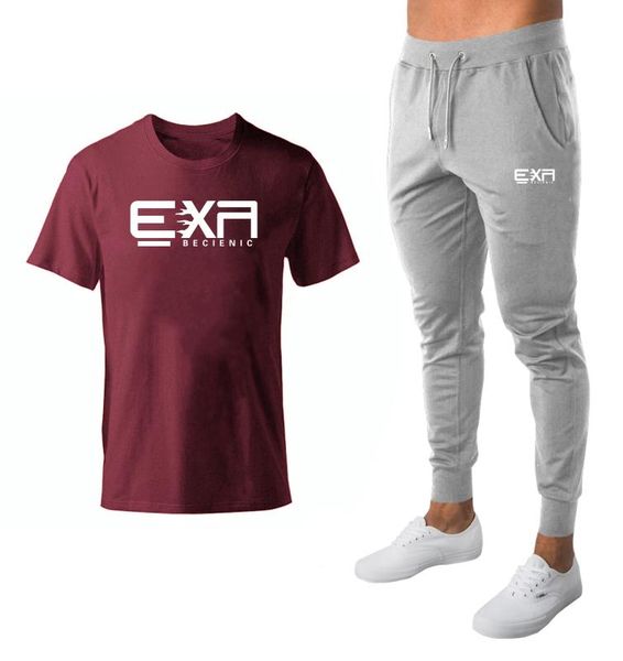 2020sport suit men quick dry t-shirt+trousers tracksuits men spring fitness running suits set t-shirt+trousers jogging tracksuit, Black;blue
2020sport suit men quick dry t-shirt+trousers tracksuits men spring fitness running suits set t-shirt+trousers jogging tracksuit, Black;blue
