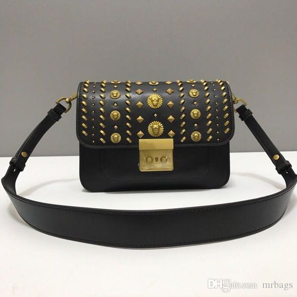 2019 женская новая сумочка американский дизайнер cross-body bag кожа для создания металлических узоров декоративная мода ретро стиль
2019 женская новая сумочка американский дизайнер cross-body bag кожа для создания металлических узоров декоративная мода ретро стиль