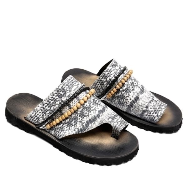 New serpentine sandals slippers trend personality wild beach shoes clip toe anti-skid tire men's sandals
New serpentine sandals slippers trend personality wild beach shoes clip toe anti-skid tire men's sandals