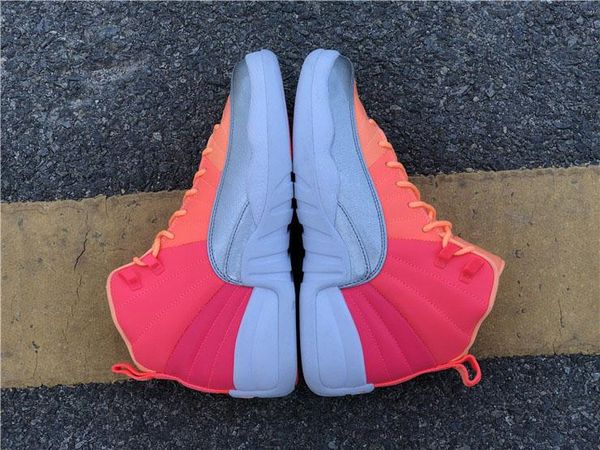 new sale air authentic 12 gs punch real carbon fiber basketball shoes racer pink bright mango-white retro man sports sneakers 510815-601
new sale air authentic 12 gs punch real carbon fiber basketball shoes racer pink bright mango-white retro man sports sneakers 510815-601