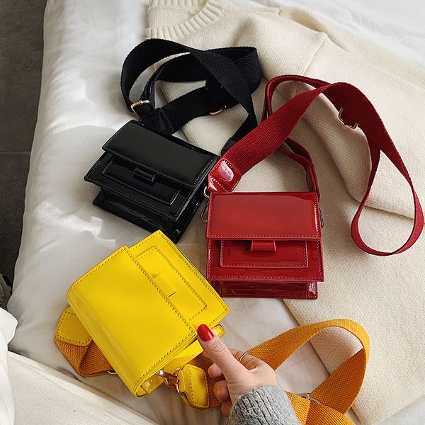2020 new spring mini shoulder small package paint bright fashion shoulder bag
2020 new spring mini shoulder small package paint bright fashion shoulder bag
