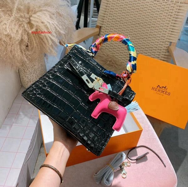 женщины мода кожи сумка мессенджер роскошь crossbody сумочки puress сцепление женщина кожа тотализатор - 0488
женщины мода кожи сумка мессенджер роскошь crossbody сумочки puress сцепление женщина кожа тотализатор - 0488